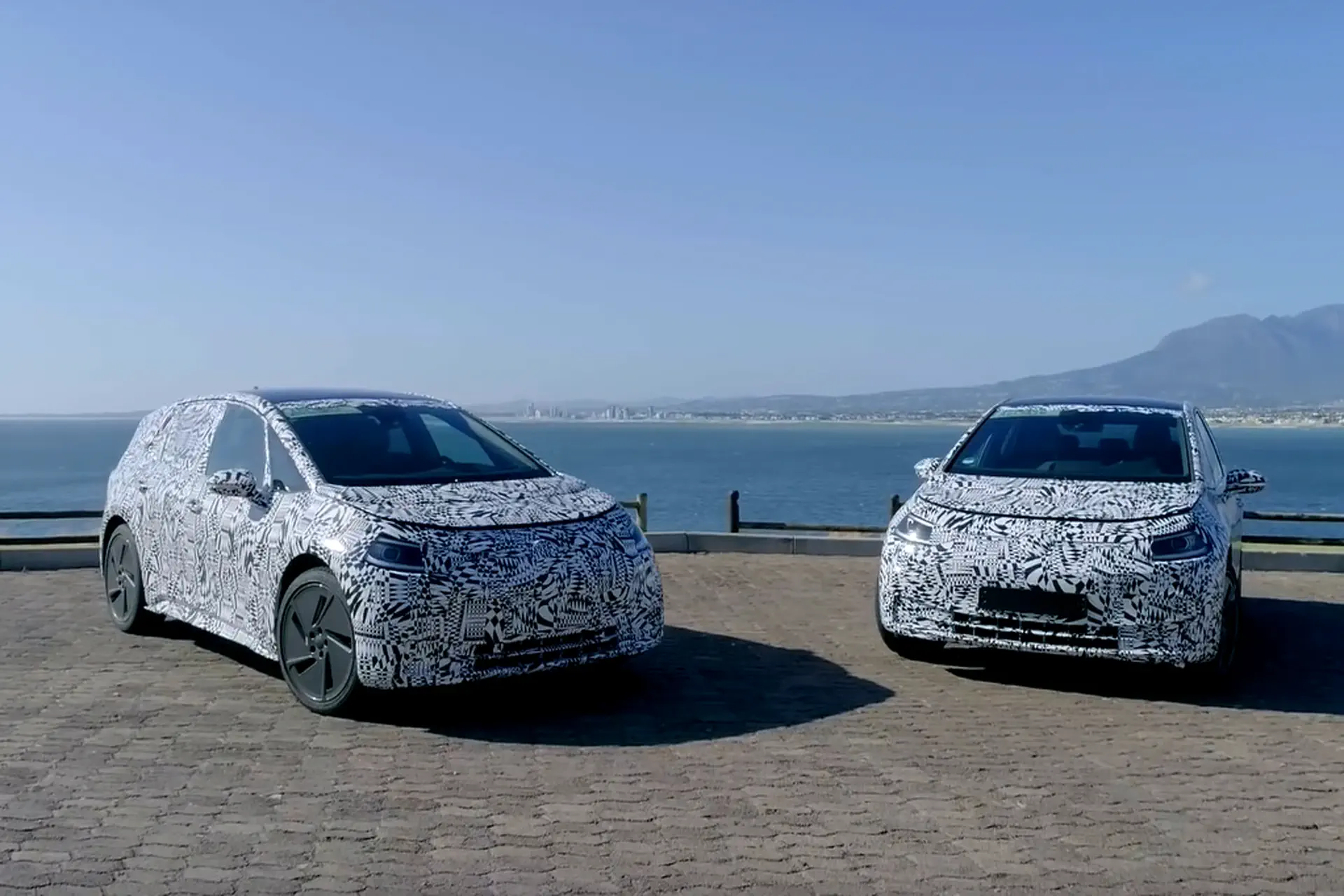 Volkswagen test volop met elektrische ID.