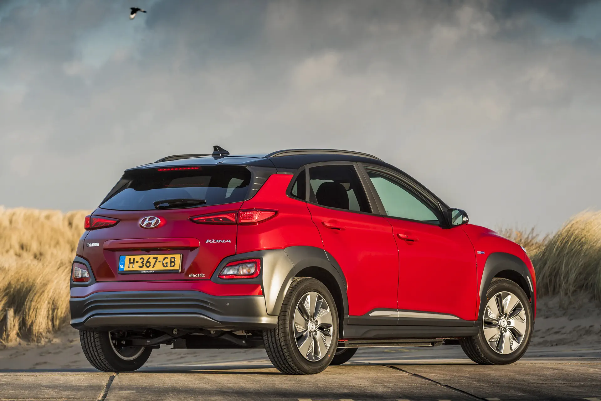 Vernieuwde Hyundai Kona Electric rijdt weer iets verder