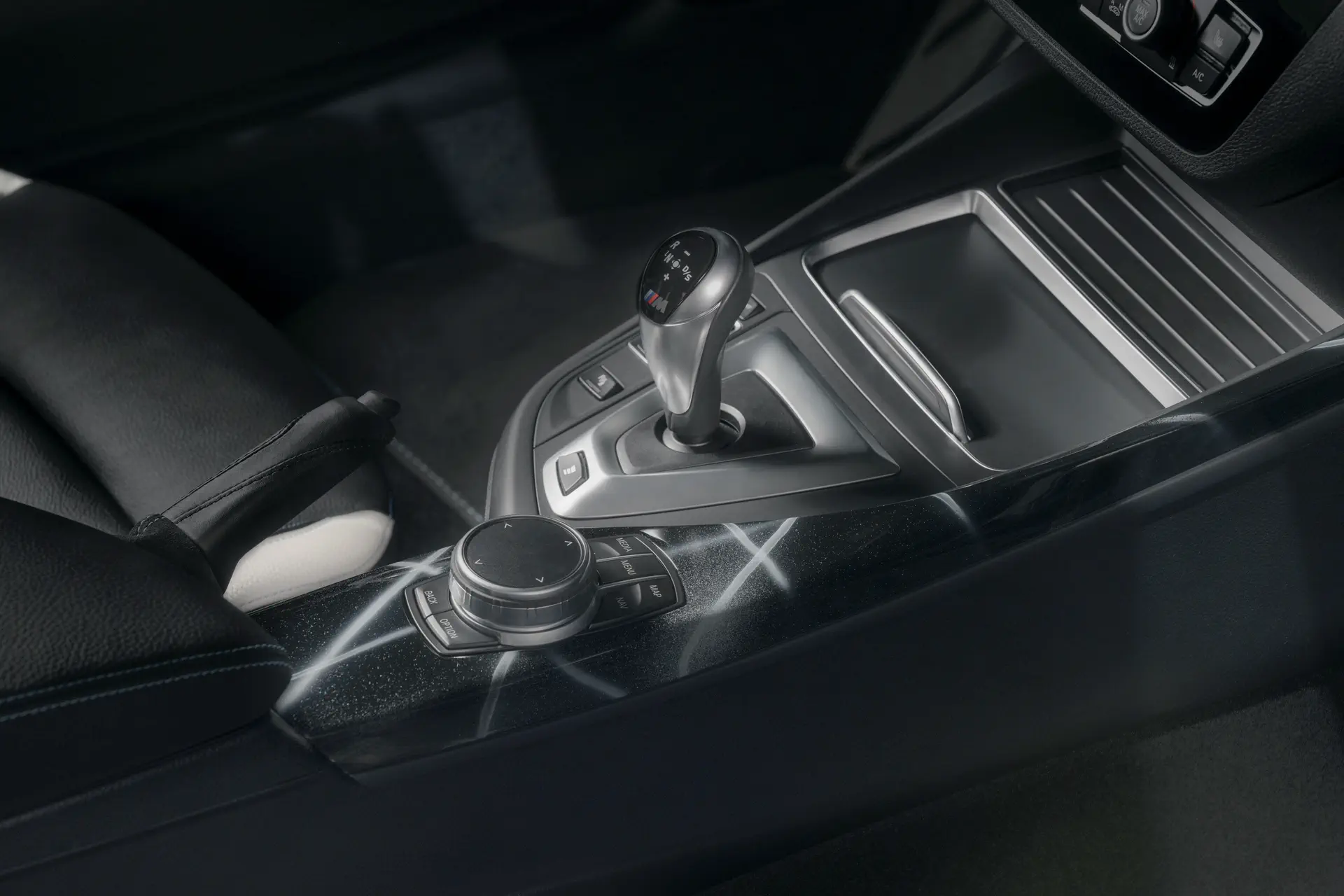 Autokunst: BMW M2 Edition by Futura 2000
