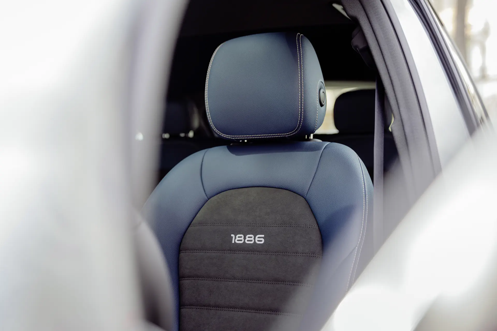 Introductie-uitvoering Mercedes-Benz EQC heet Edition 1886