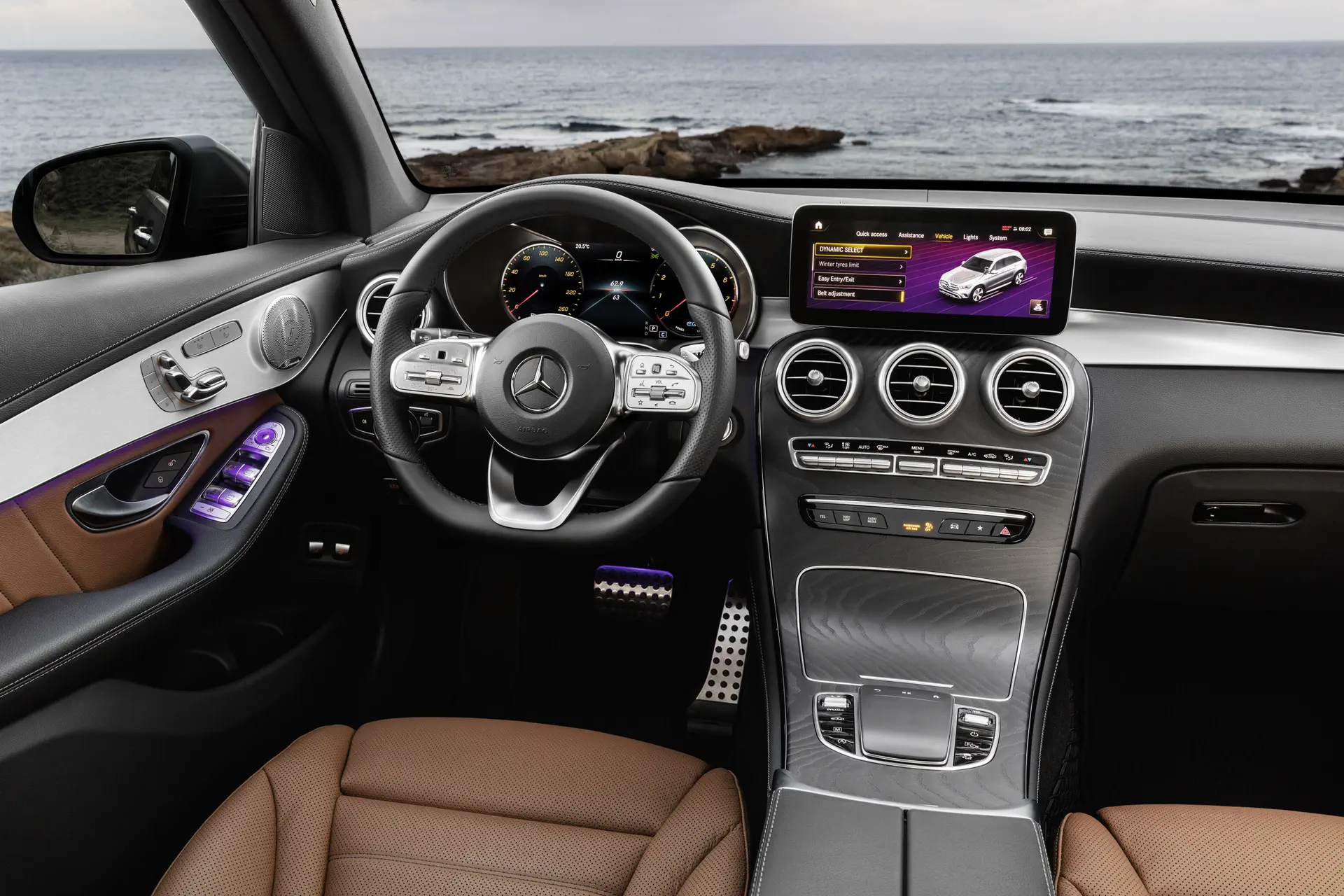 Mercedes-Benz GLC weer bij de tijd