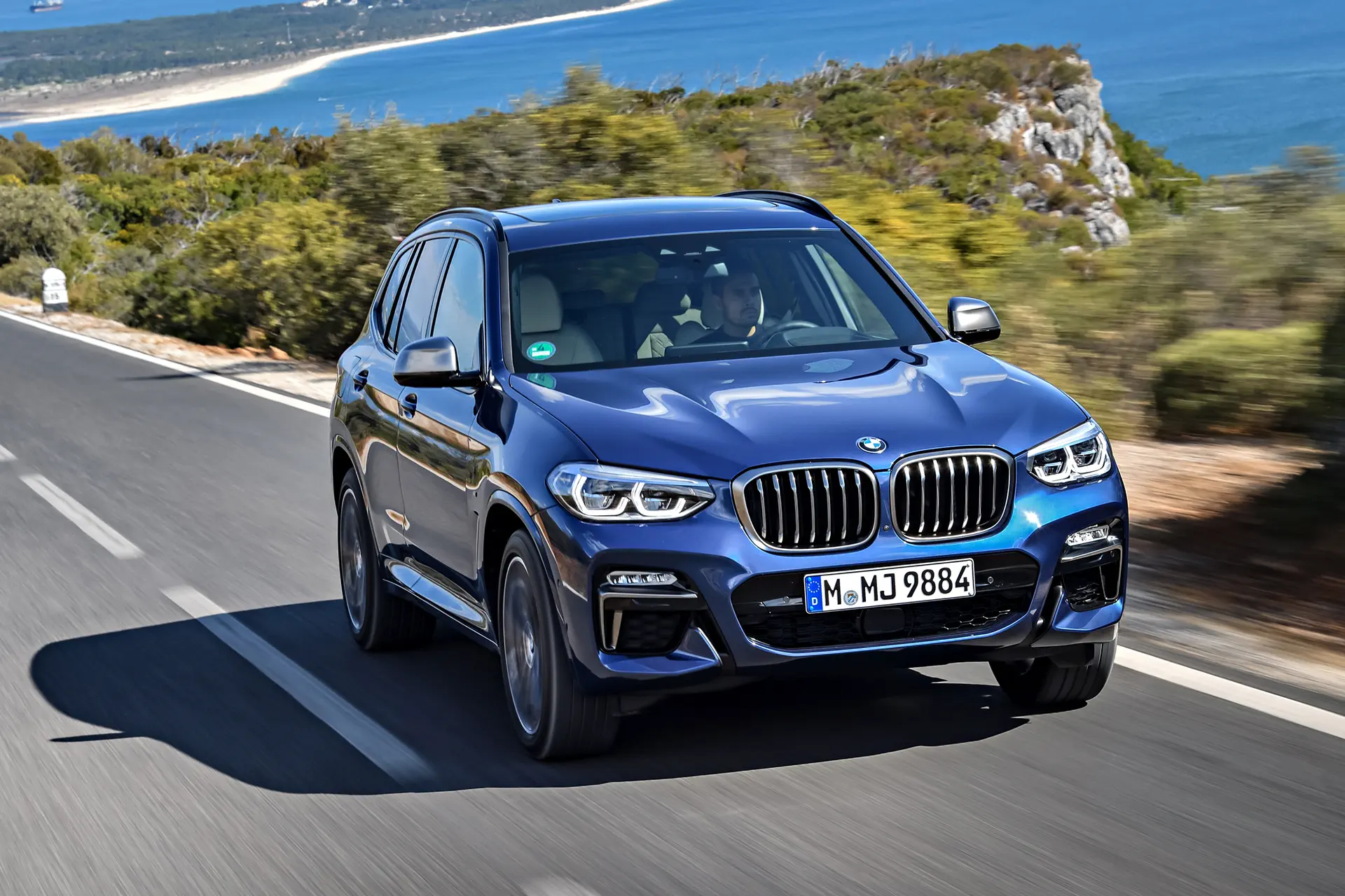 BMW X met 4 jaar gratis onderhoud