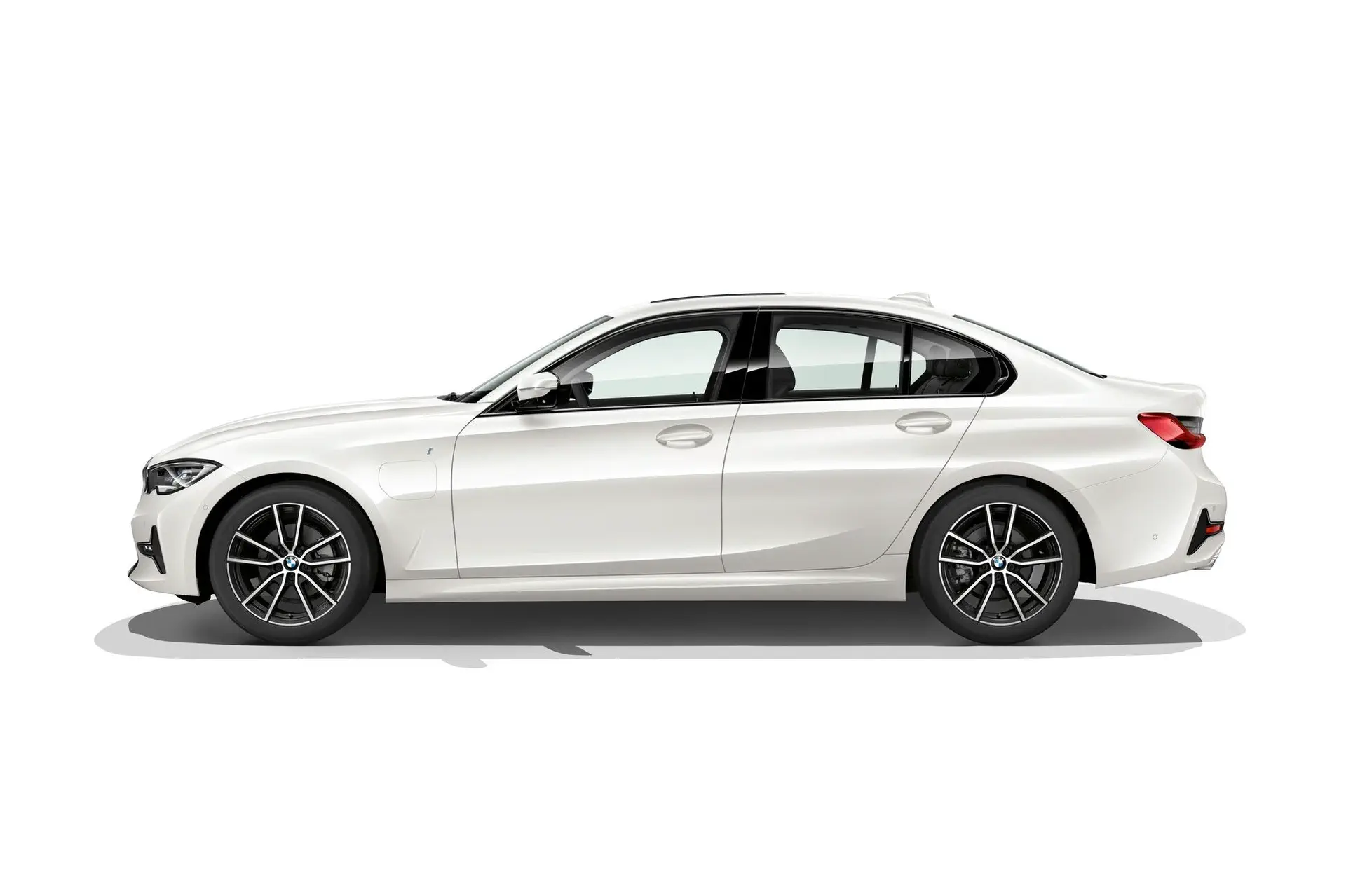 Nieuwe BMW 330e iPerformance rijdt langer elektrisch [update]