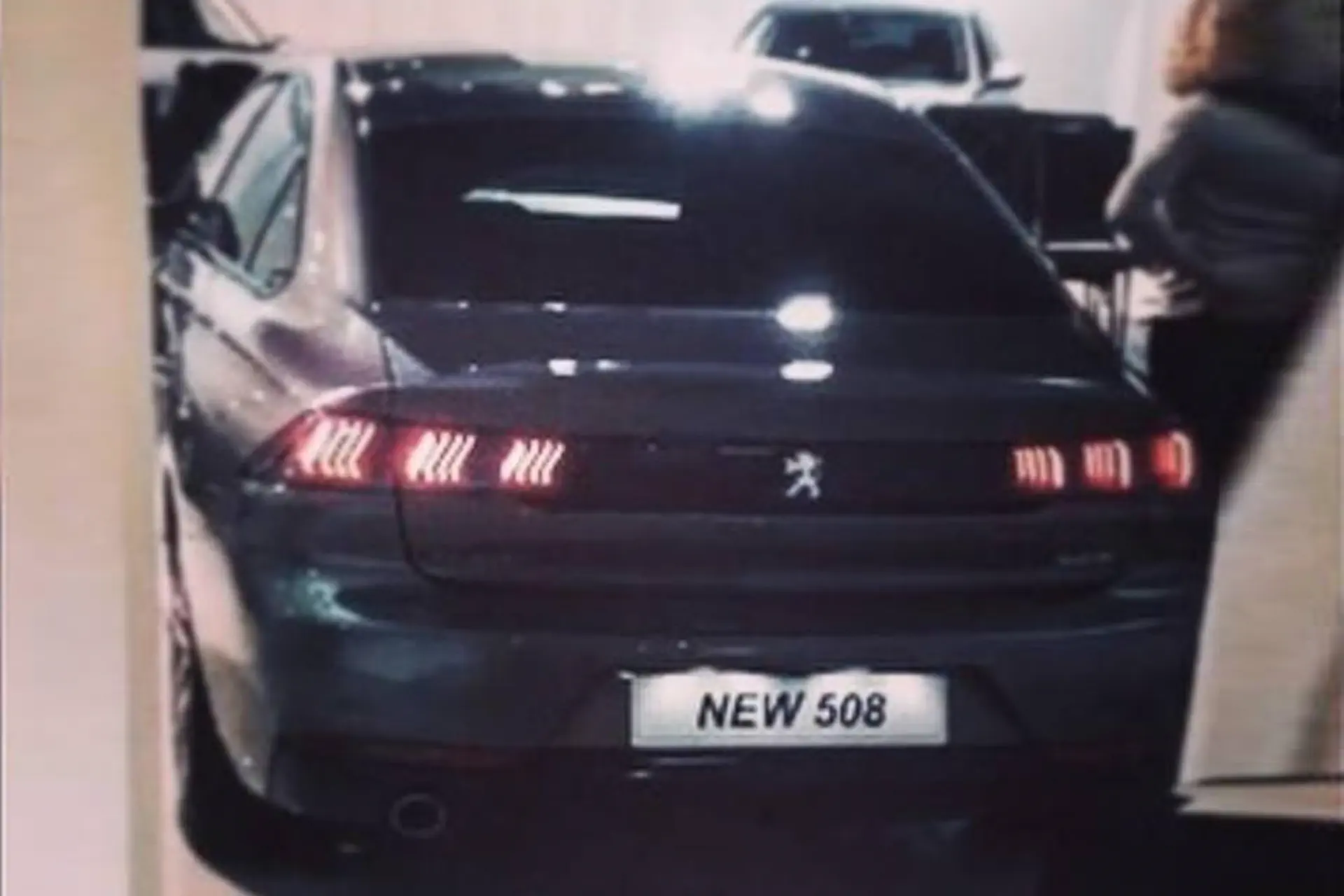 Eerste beeld van nieuwe Peugeot 508 uitgelekt