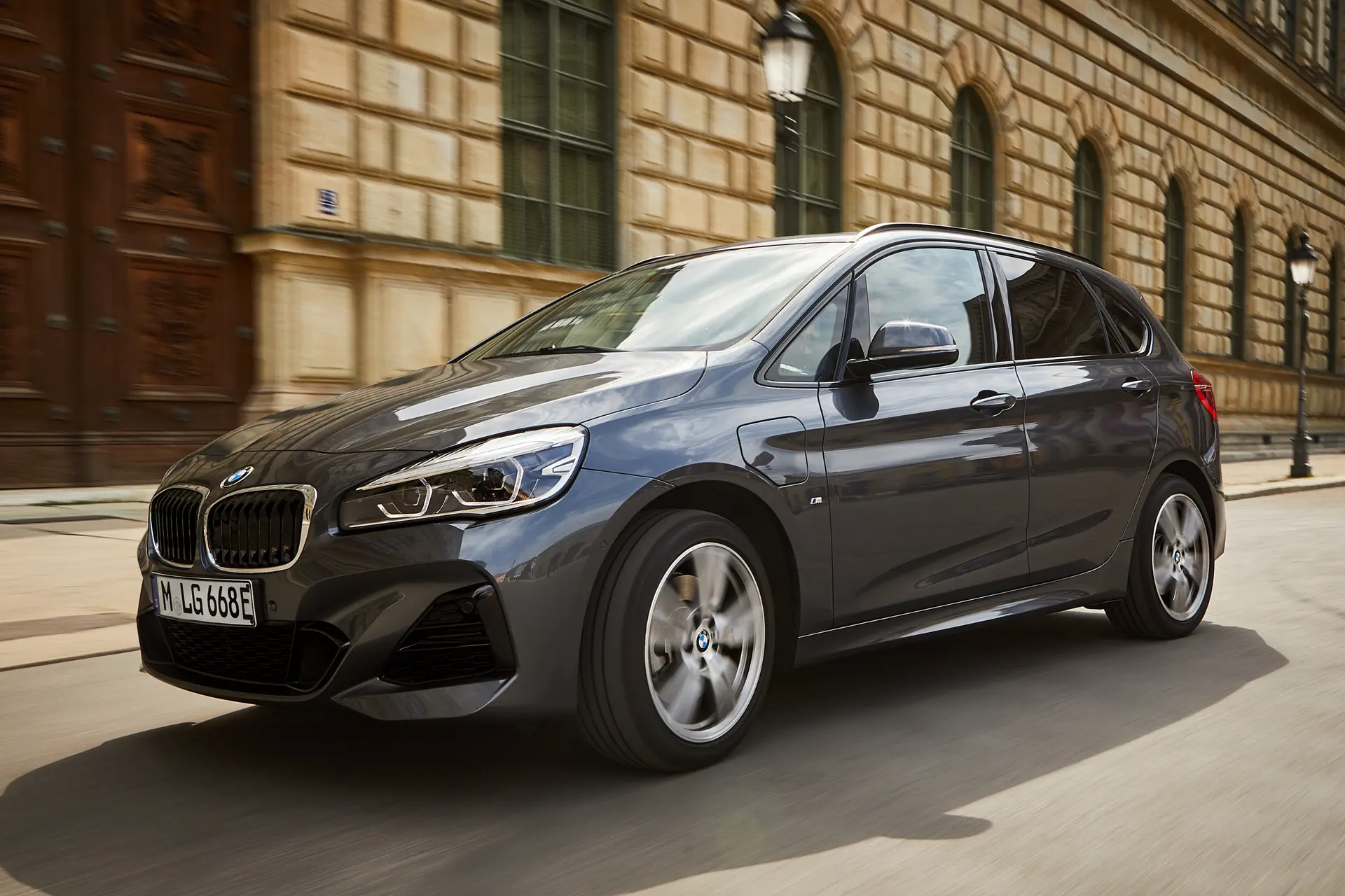 Ook BMW 225xe krijgt betere accu