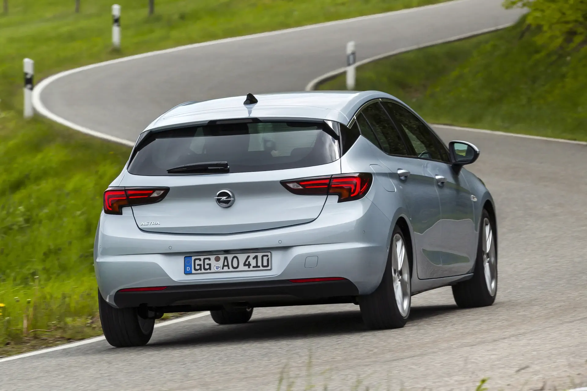 Vernieuwde Opel Astra vanaf 24.199 euro