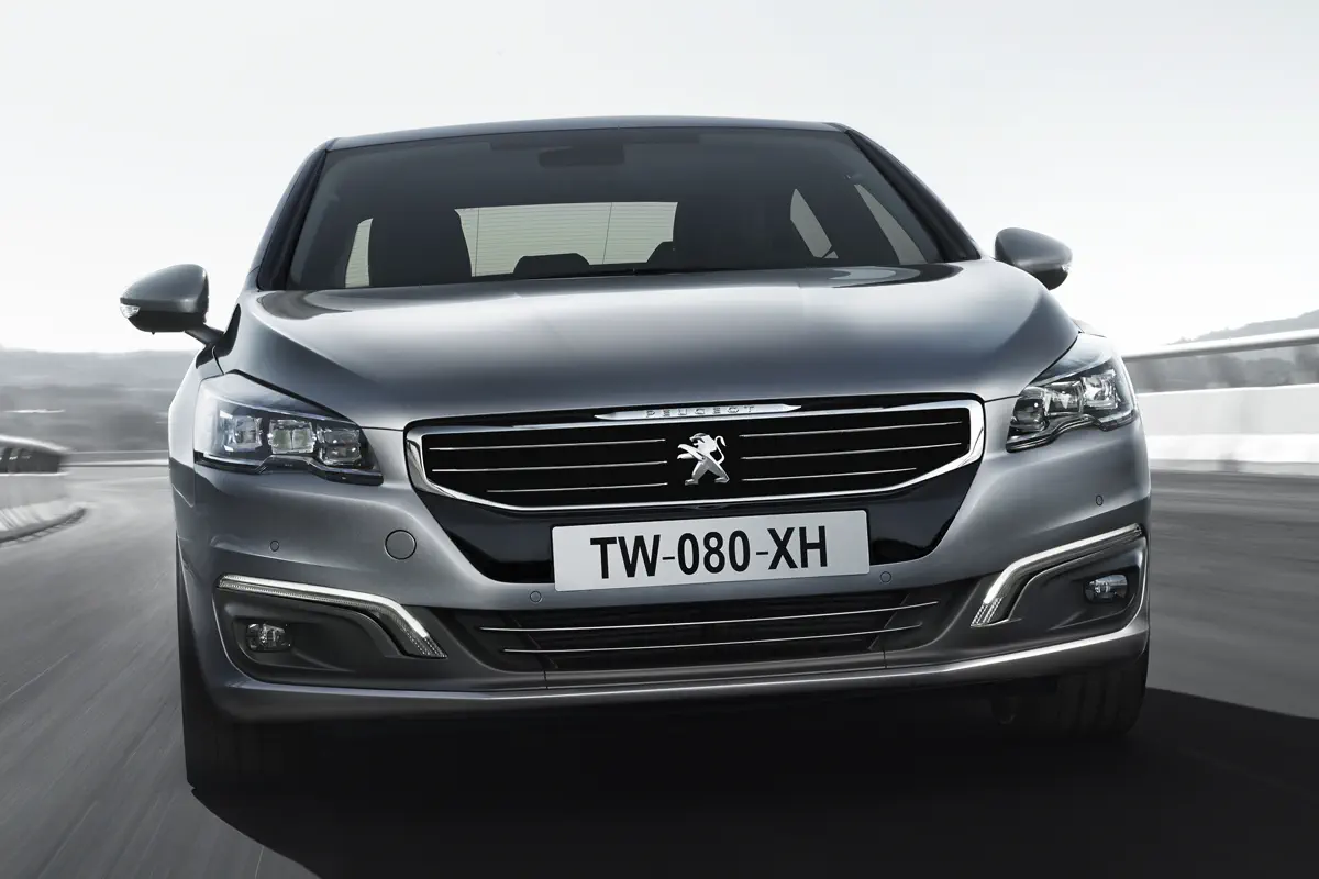 Pack Connect met 910 euro voordeel op Peugeot 508