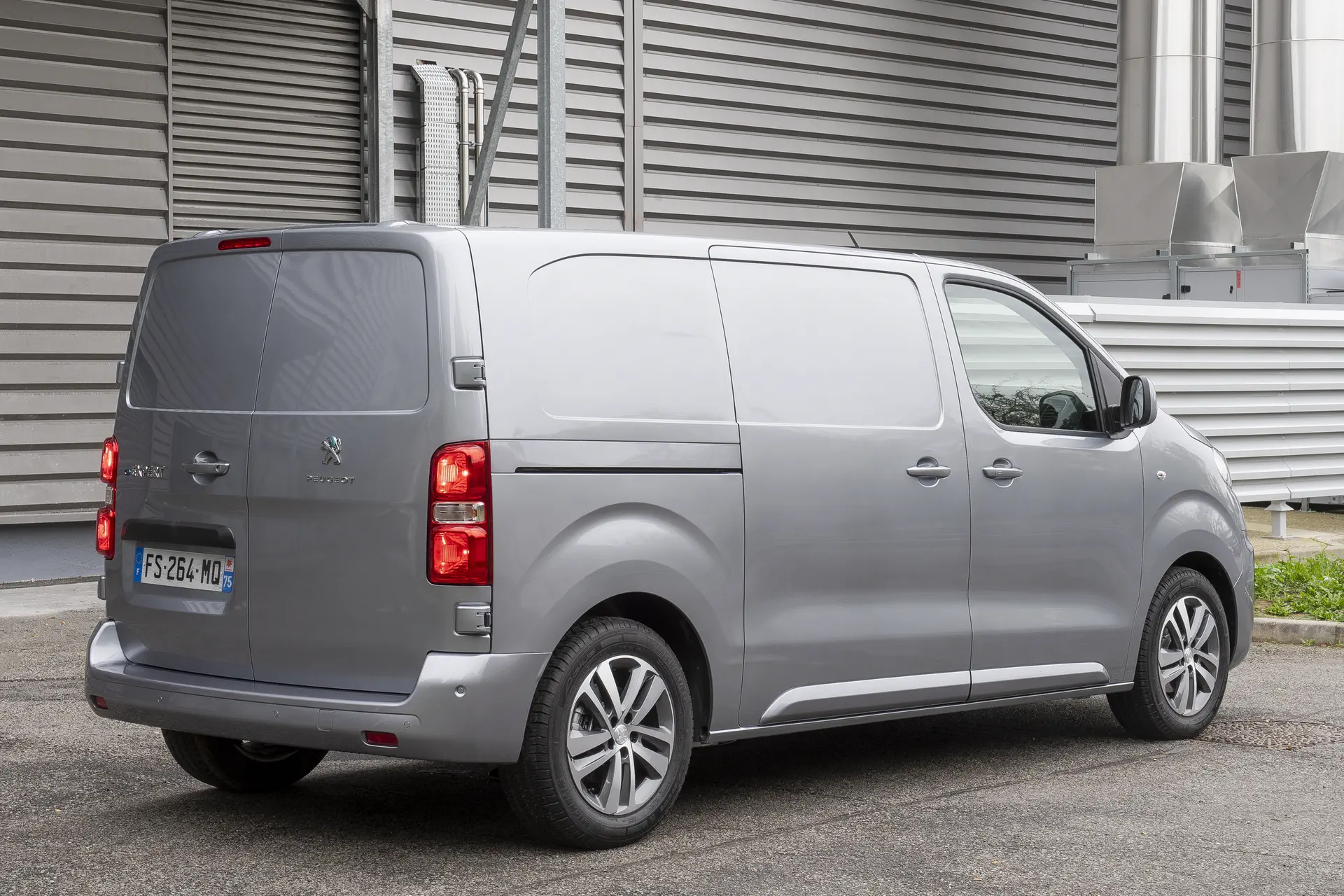 Peugeot e-Expert tot International Van of the Year 2021 verkozen