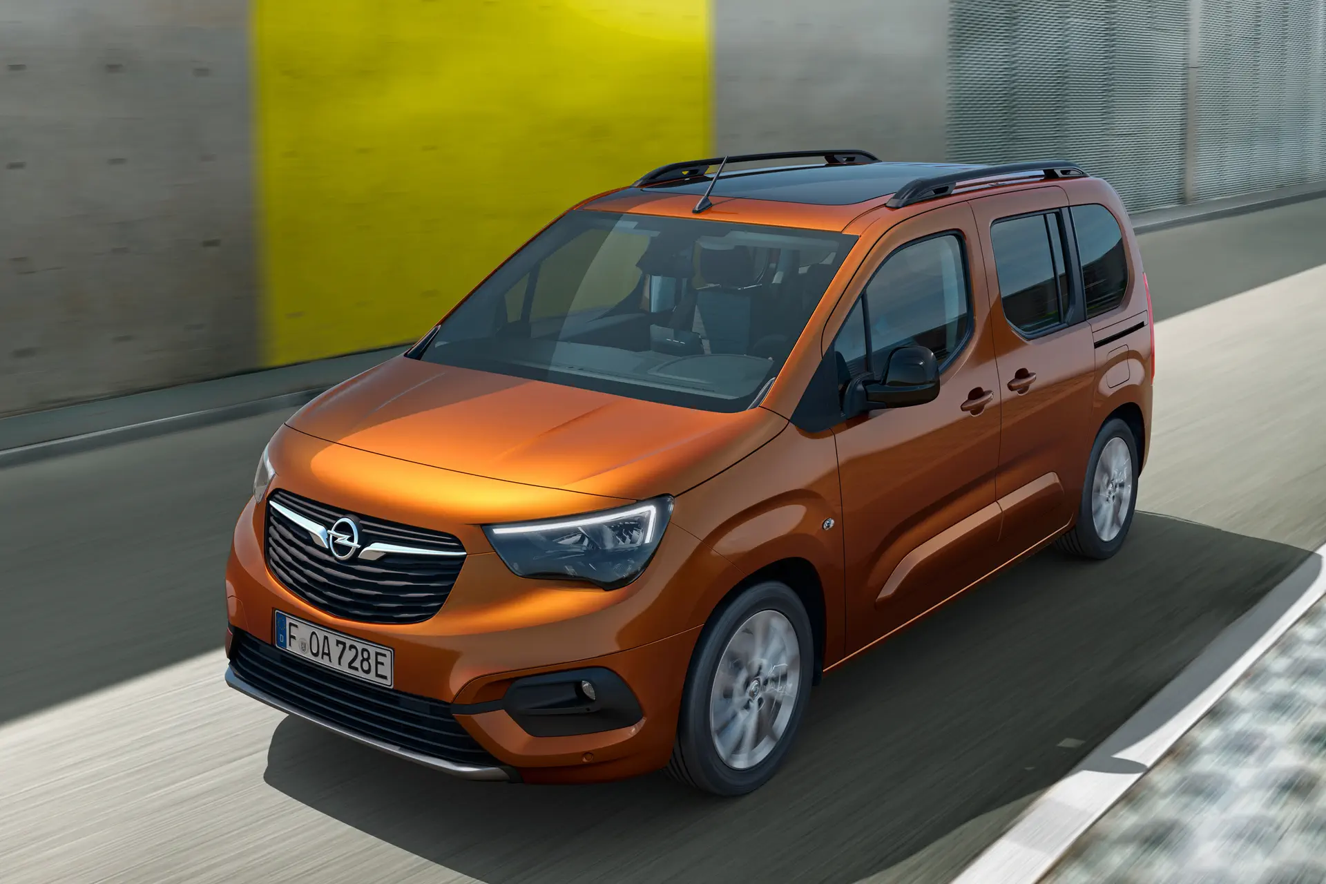 Nieuwe Opel Combo nu ook met geavanceerde Intelli-Lux LED® Matrix-verlichting