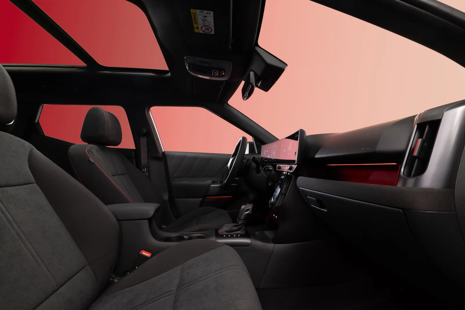 Interieur van de nieuwe Hyundai Bayon met dashboard, schermen en voorstoelen