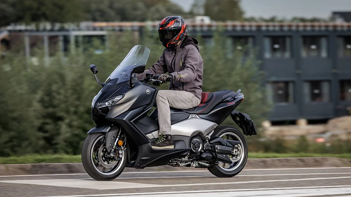 Verzekeringstips voor motorscooters en tourmotoren