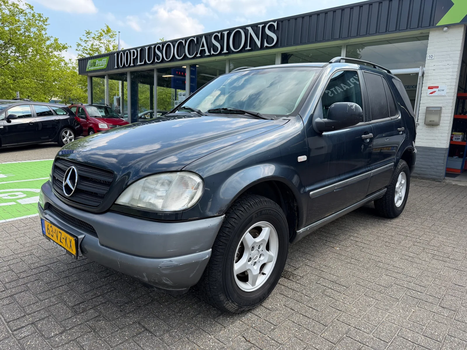 Mercedes-Benz ML-Klasse (2001) — foto 1