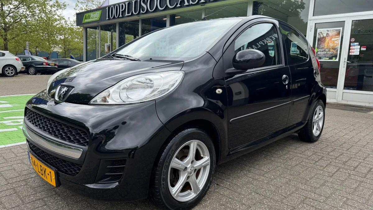 Peugeot 107 (2010) — foto 1