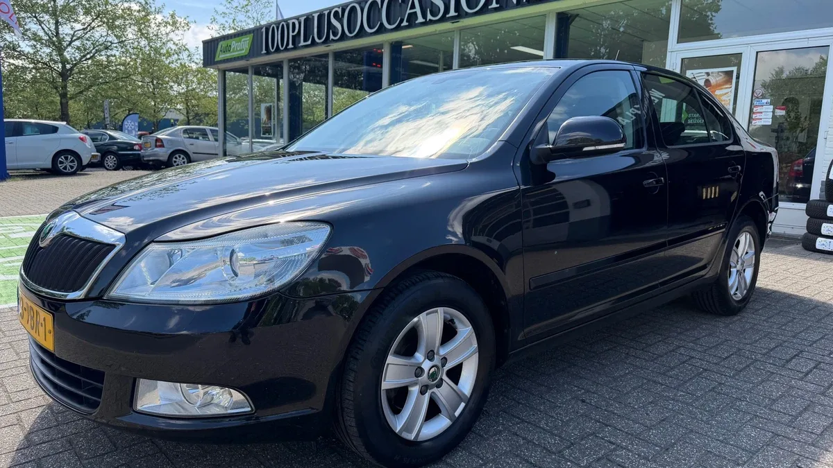 Škoda Octavia (2011) — foto 1