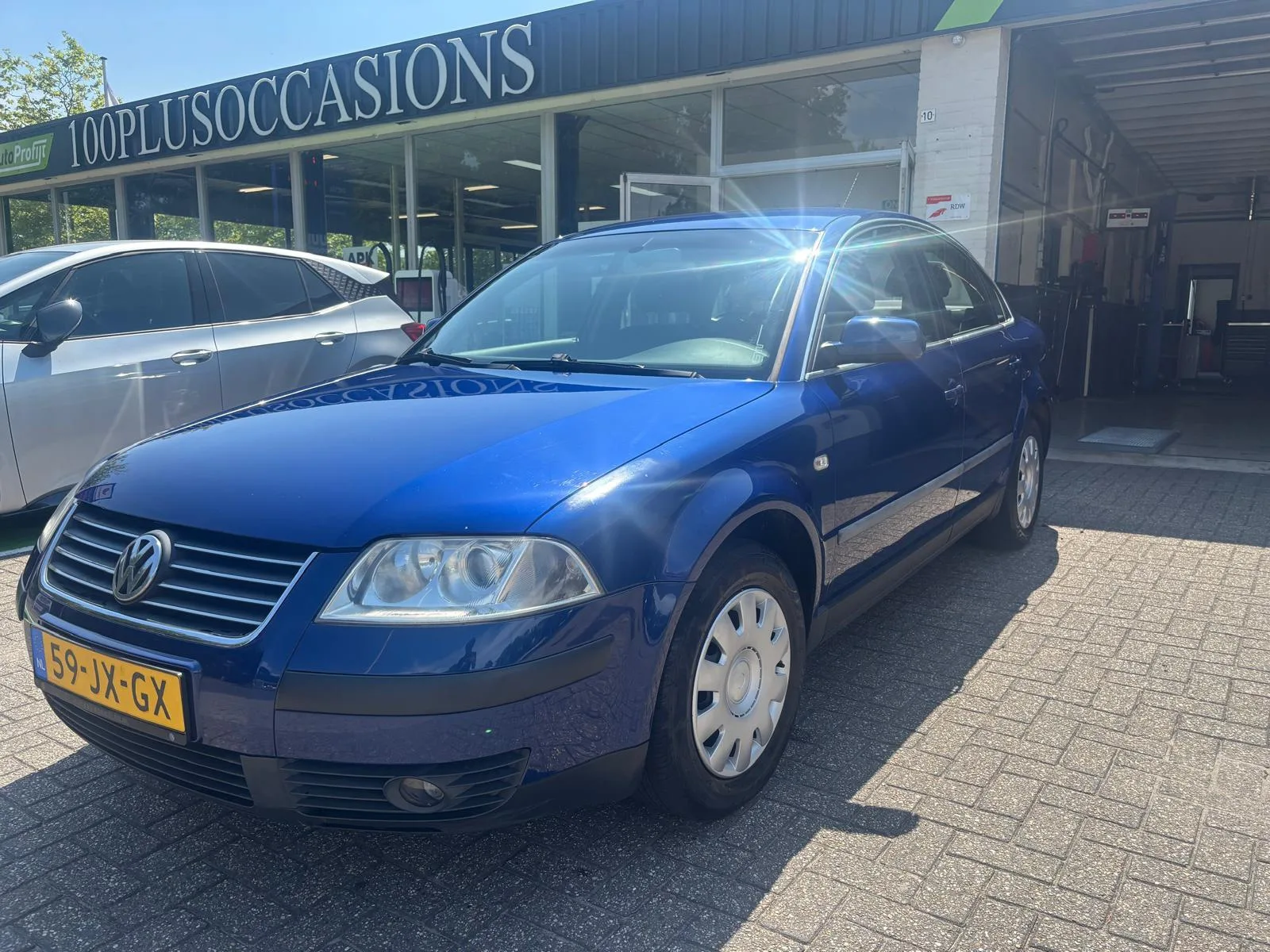 Volkswagen Passat (2002) — foto 1