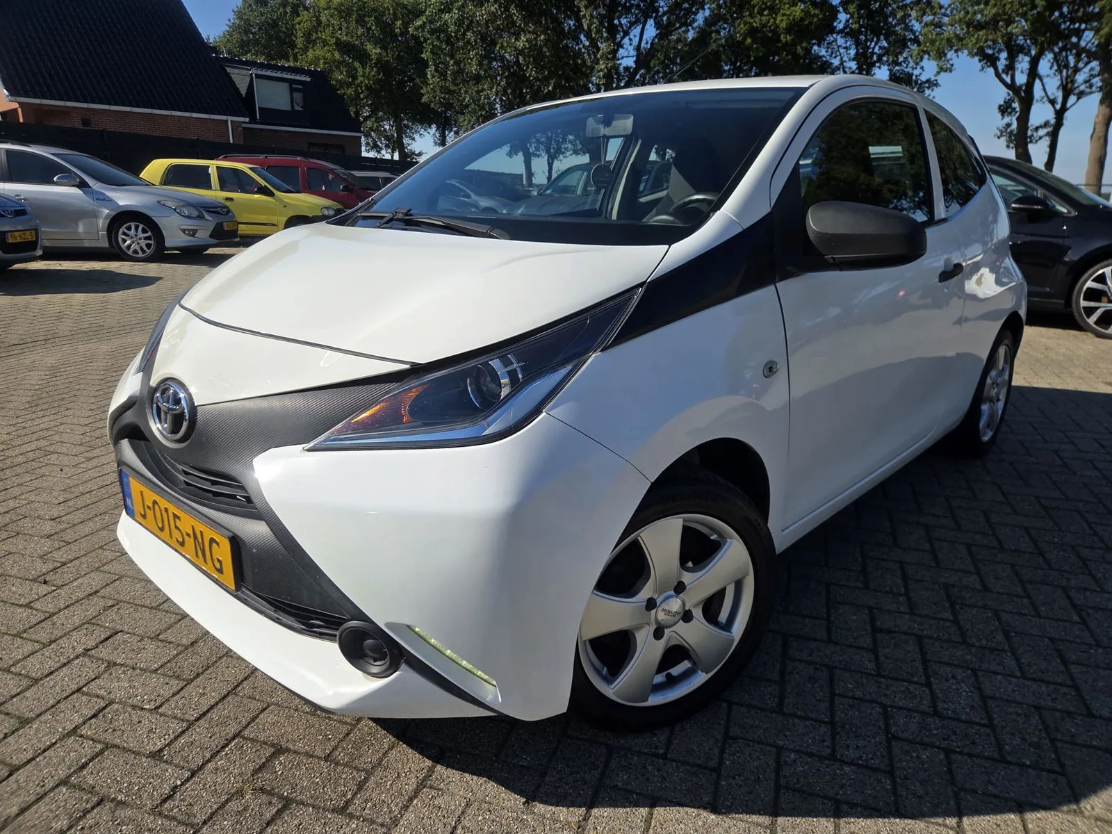 Toyota Aygo (2016) — foto 1