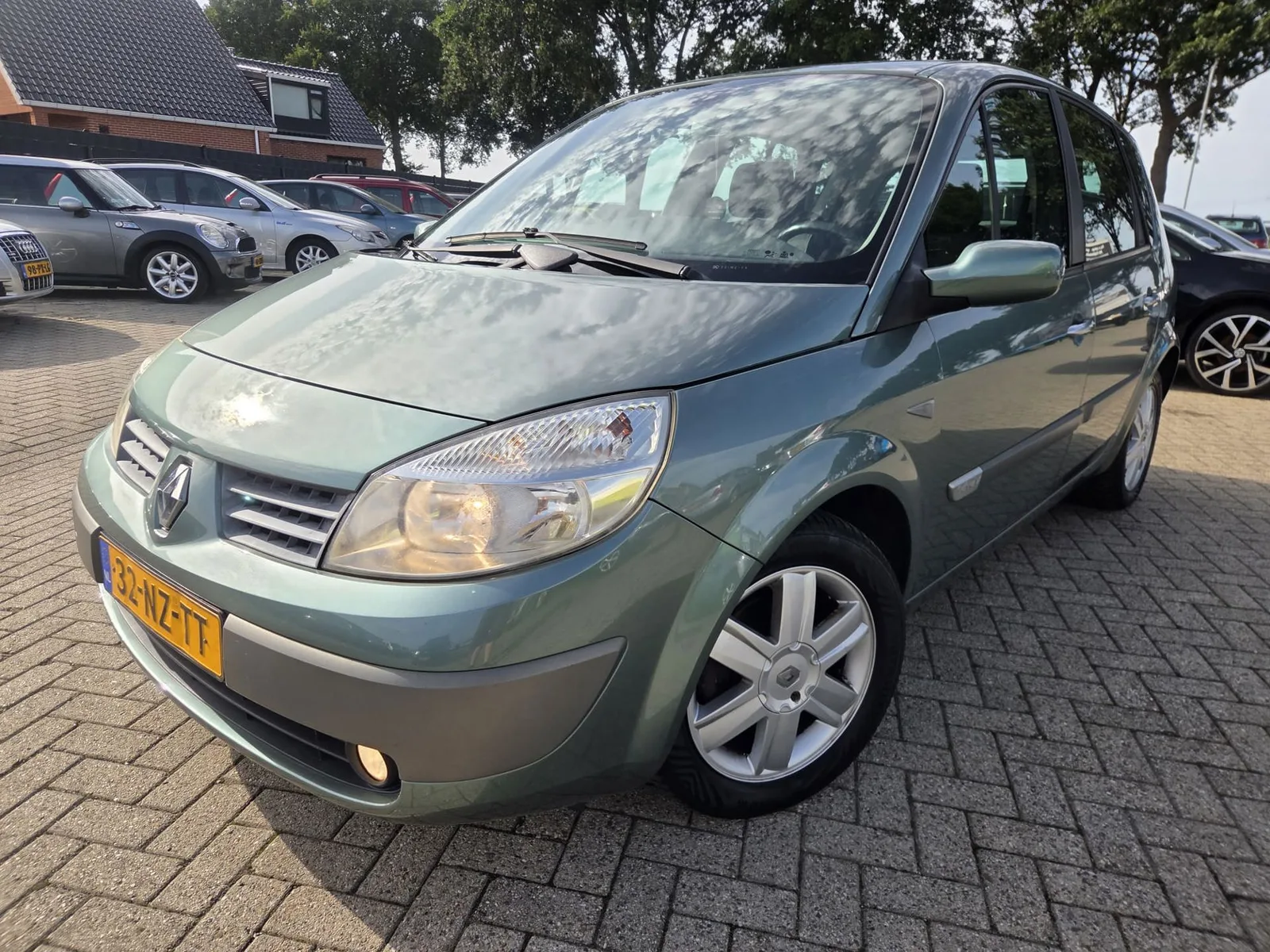 Renault Scénic (2004) — foto 1