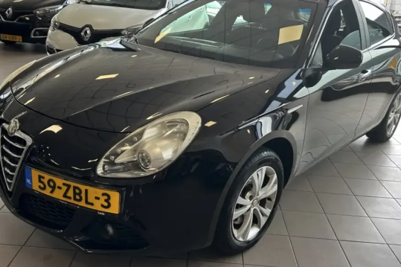 Alfa Romeo Giulietta (2012)