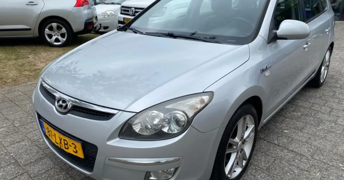 Hyundai i30 (2010) — foto 1