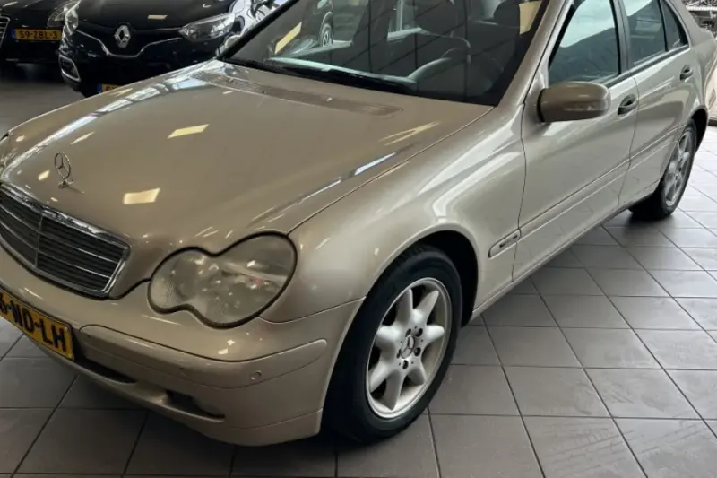 Mercedes-Benz C-Klasse (2003)