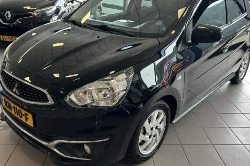 Mitsubishi Space (2018)