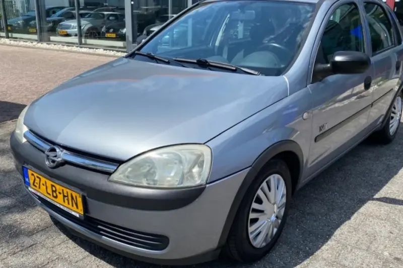 Opel Corsa (2002)