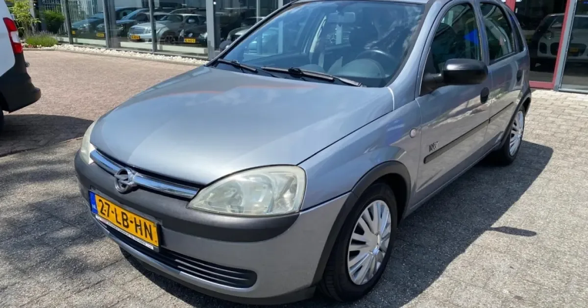 Opel Corsa (2002) — foto 1