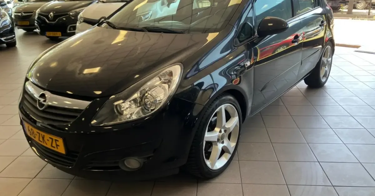 Opel Corsa (2008) — foto 1