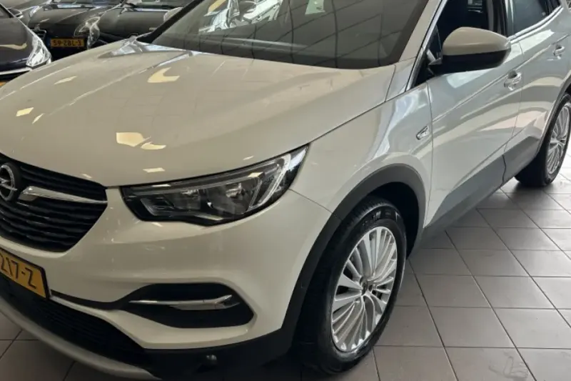 Opel Grandland (2018)