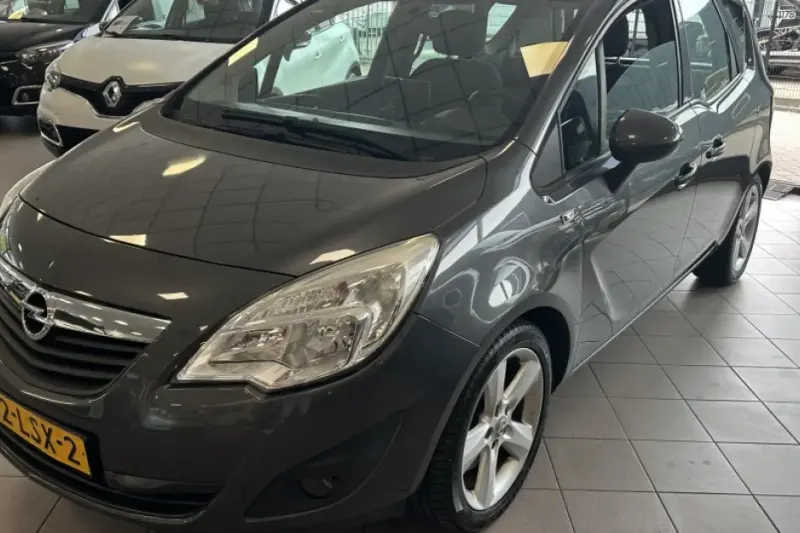 Opel Meriva (2010)