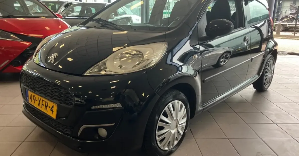 Peugeot 107 (2012) — foto 1