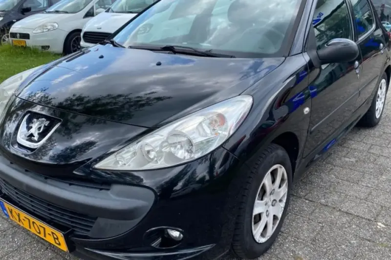 Peugeot 206 (2016)