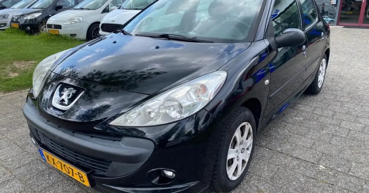 Peugeot 206 (2016) — foto 1