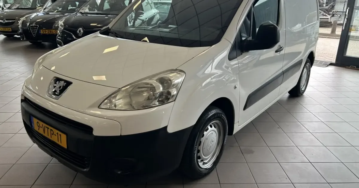 Peugeot Partner (2012) — foto 1