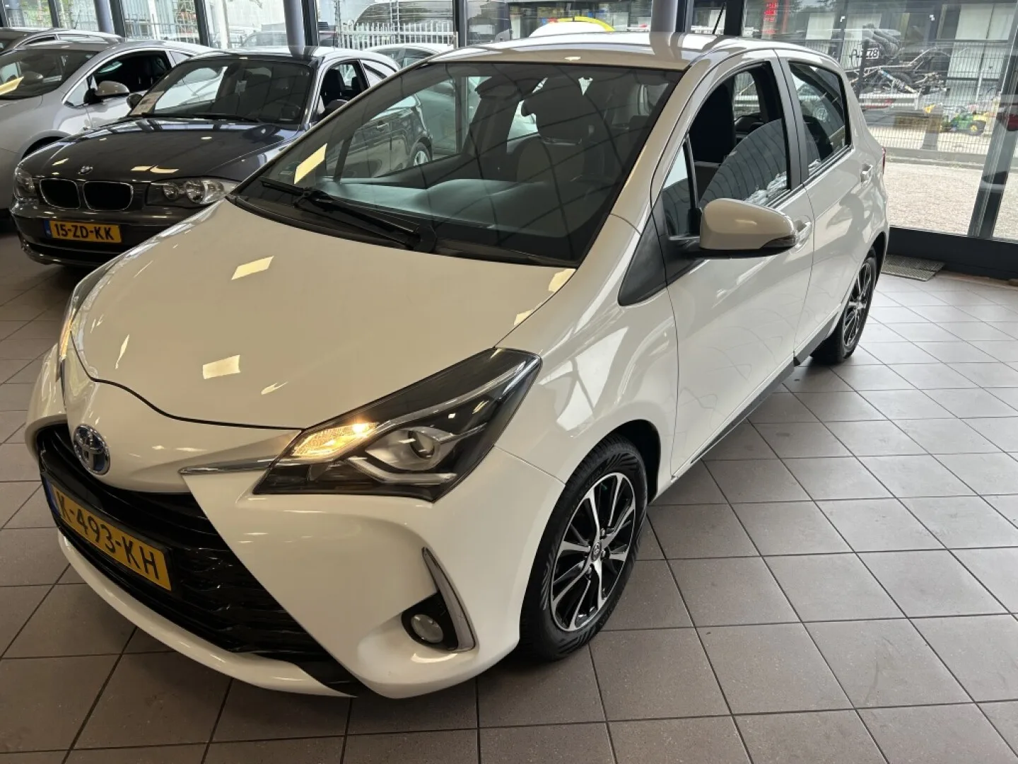Toyota Yaris (2018) — foto 1