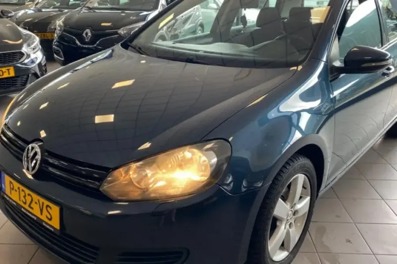 Volkswagen Golf (2022)