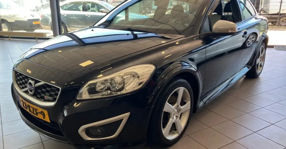 Volvo C30 (2010) — foto 1