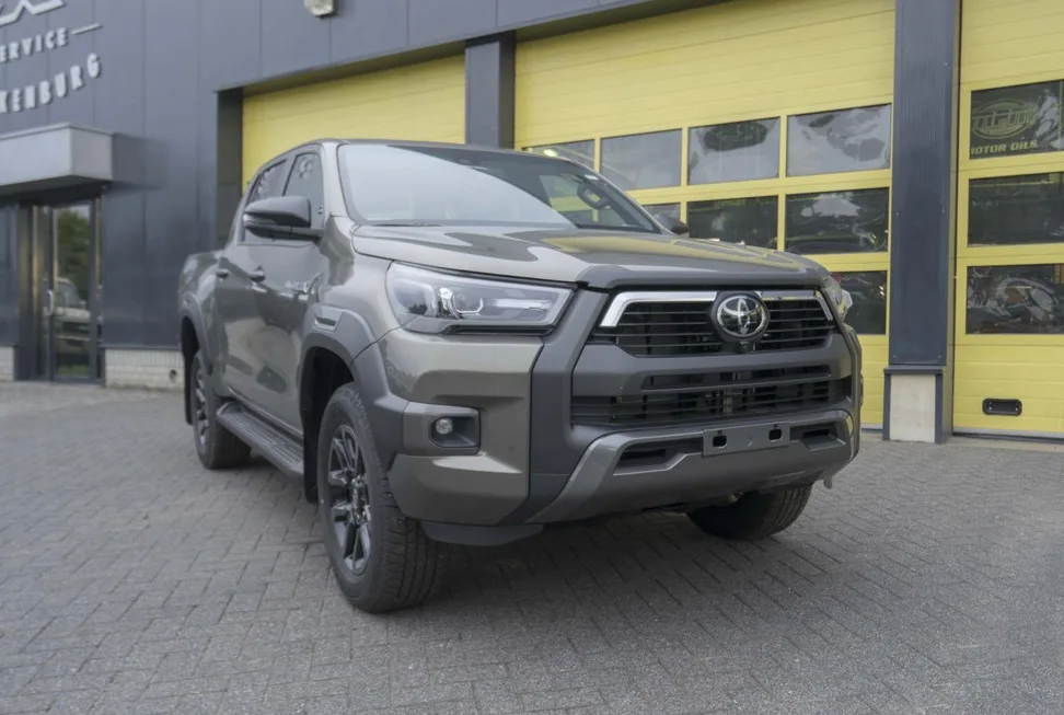 Toyota Hilux (2026) — foto 1