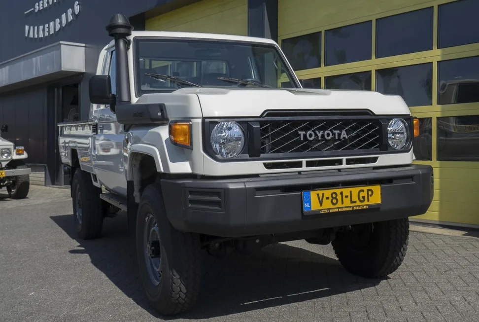 Toyota Land Cruiser (2024) — foto 1