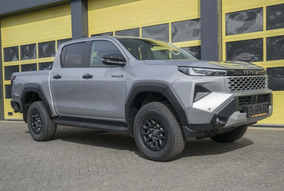 Toyota Hilux (2026) — foto 1