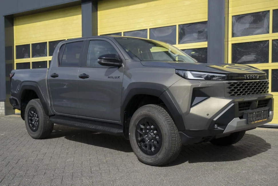 Toyota Hilux (2026) — foto 1