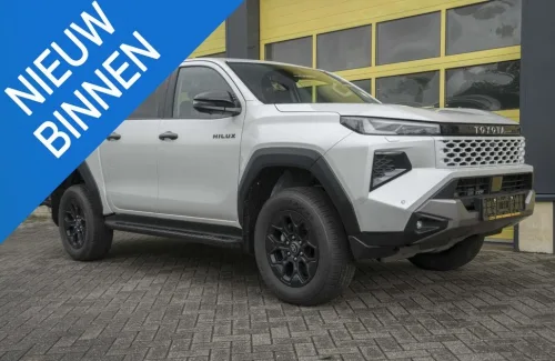 Toyota Hilux (2026) — foto 1