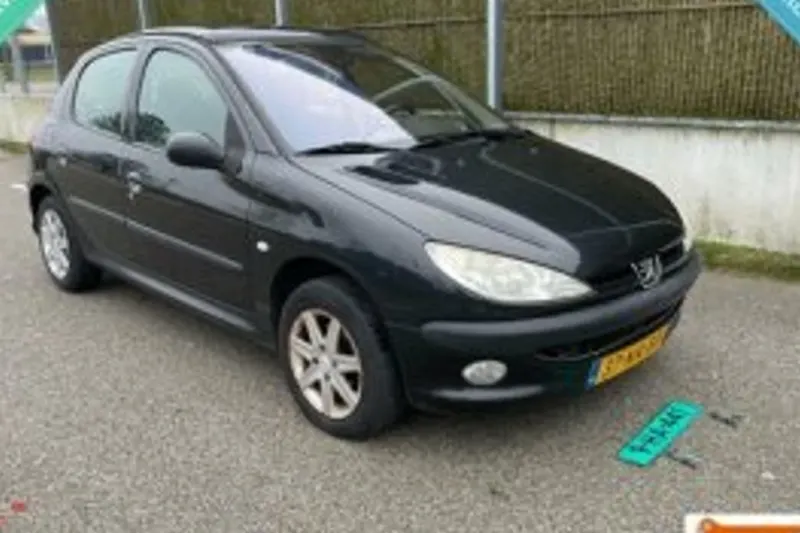 Peugeot 206 (2004)