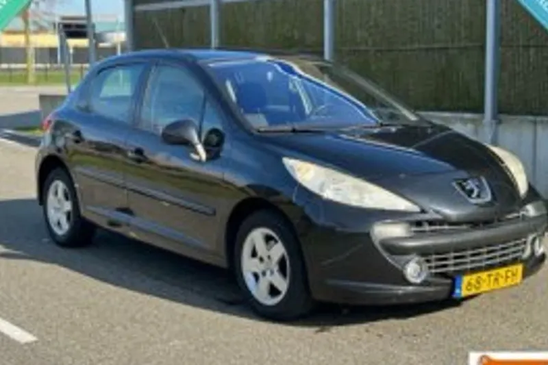 Peugeot 207 (2007)