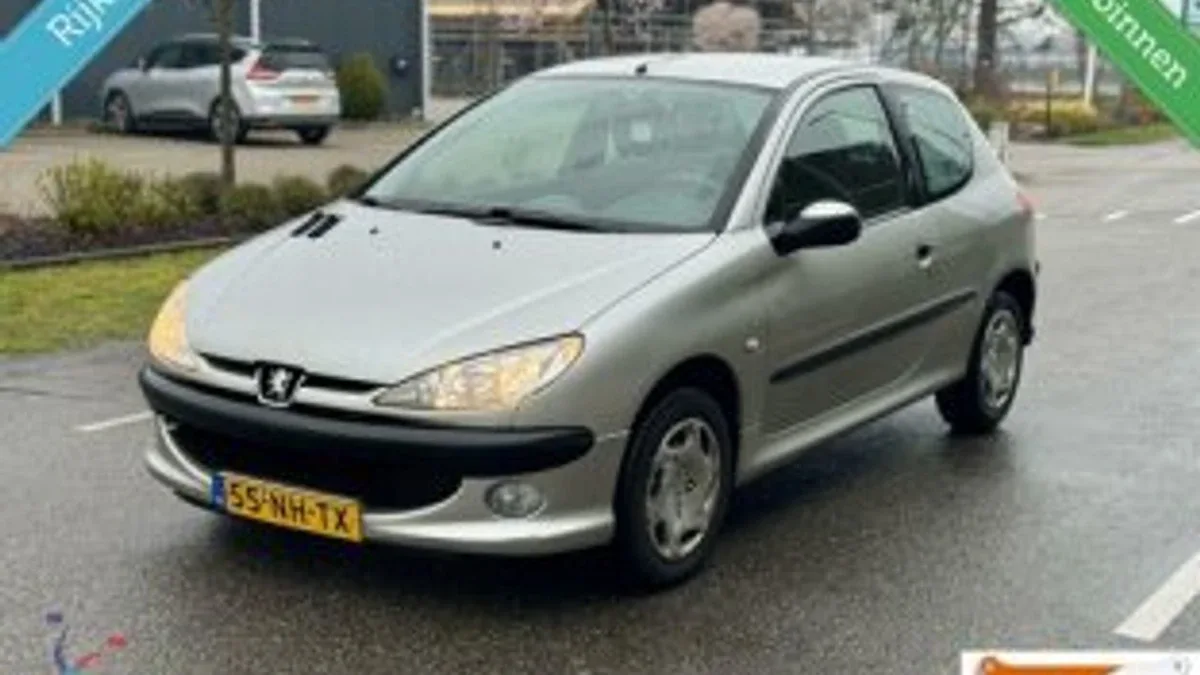 Peugeot 206 (2003) — foto 1