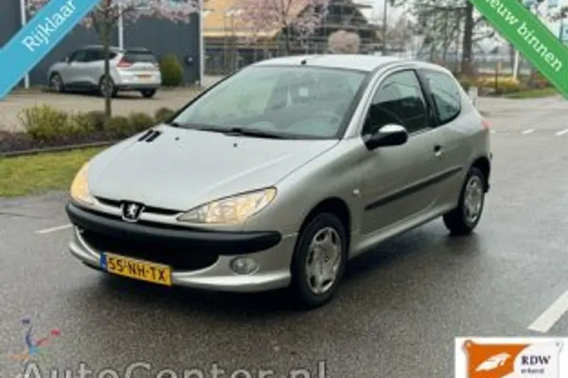 Peugeot 206 (2003)