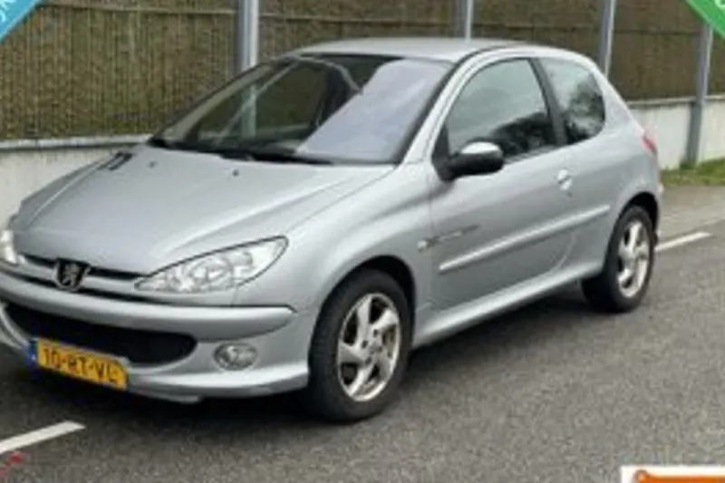 Peugeot 206 (2005)