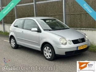 Volkswagen Polo (2004) — foto 1