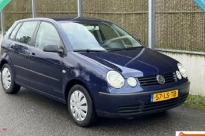 Volkswagen Polo (2003)
