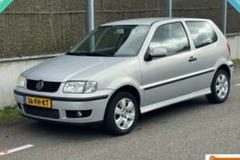 Volkswagen Polo (2000)